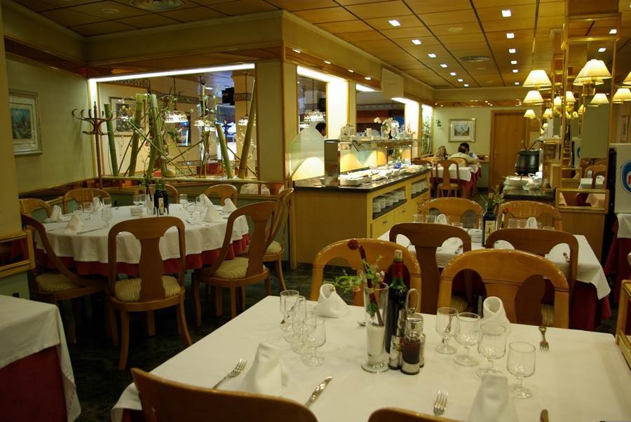 Yomo Eureka Hotel Andorra la Vella Luaran gambar