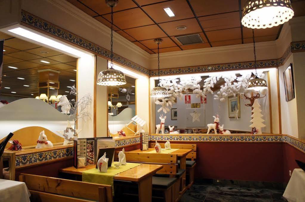 Yomo Eureka Hotel Andorra la Vella Luaran gambar